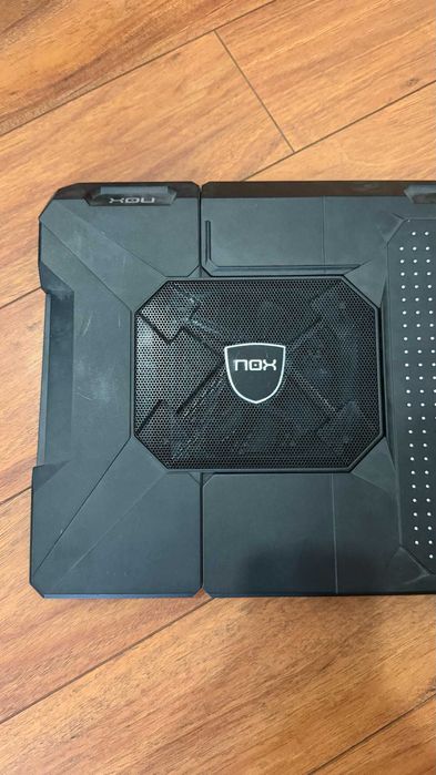 Base de refrigeração NOX Nashi para portátil, com ventoinha USB