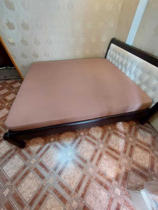 Кровать двуспальная