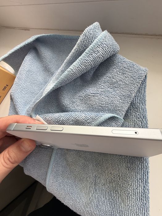 iPhone 15 blue 128gb 85% battery