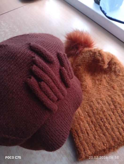 Продам жіночий берет,весна,осінь за символічну ціну