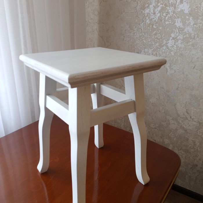 Табуретка дуб ручна робота