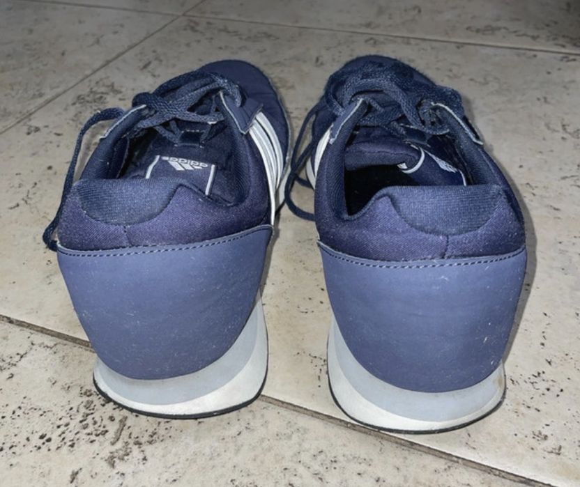 Tênis Adidas Azul e Branco