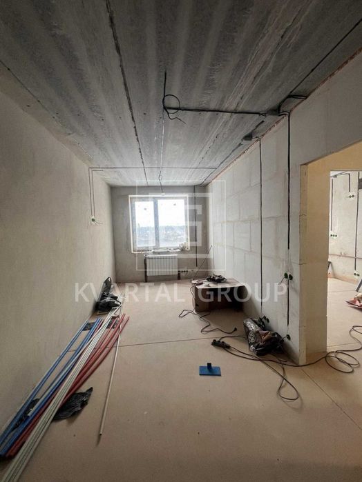 Продаж 1 кім квартири з частковим ремонтом, ЖК Континент Рей