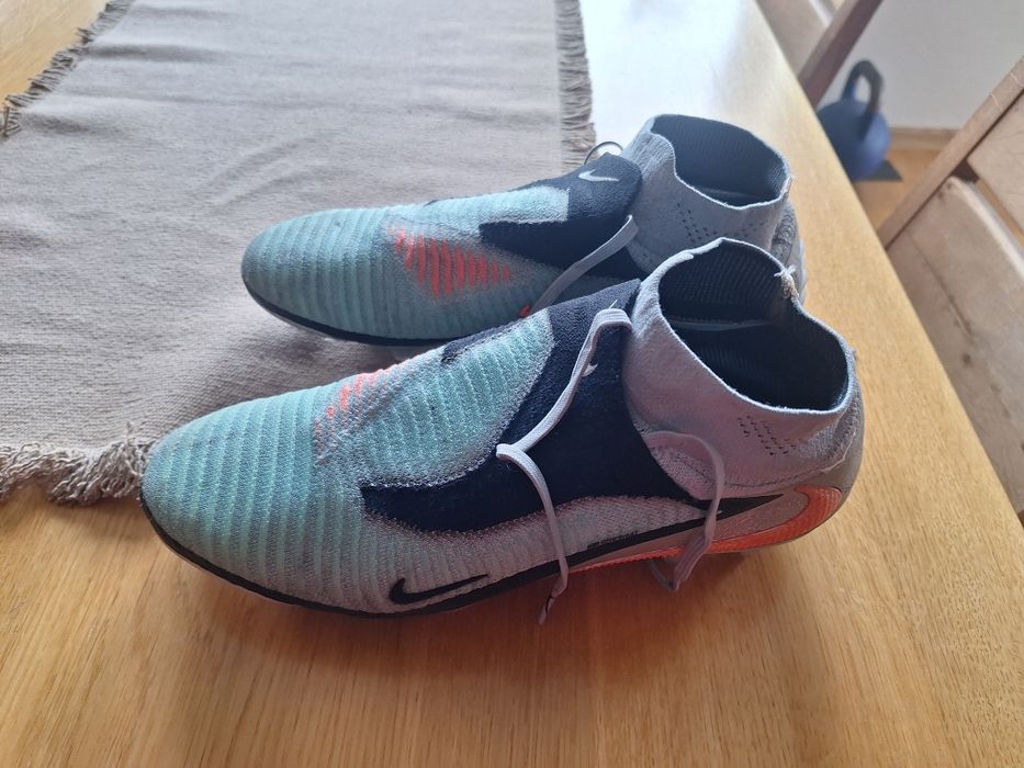 korki piłkarskie Nike Phantom 6 High Elite r. 42
