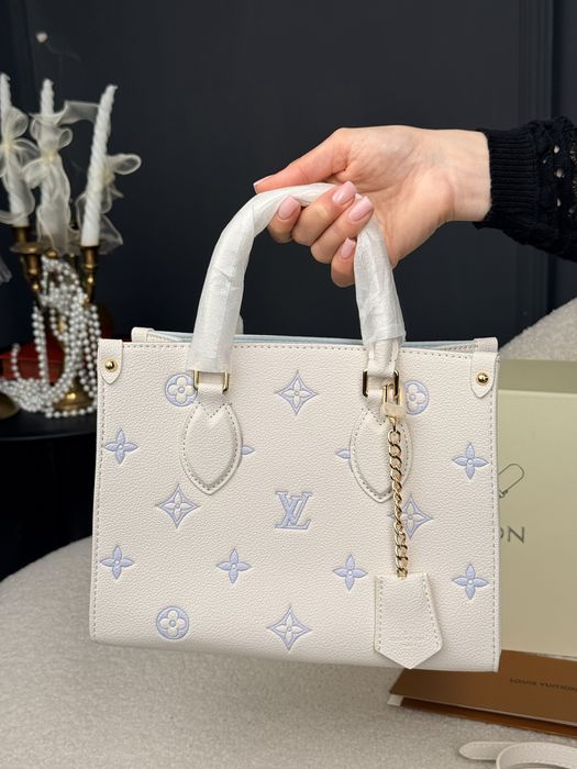 Сумка Louis Vuitton Onthego PM Monogram  Empreinte Beige