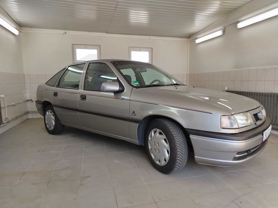 Opel Vectra 1.6i
