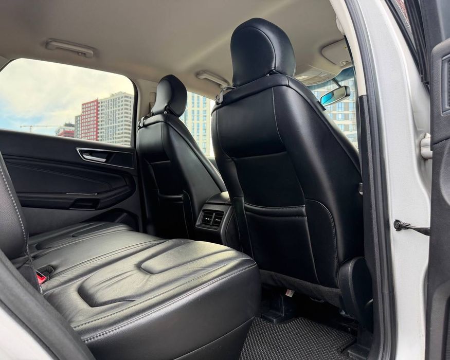 Ford Edge Titanium