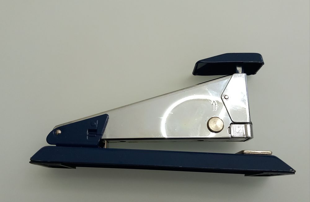 Agrafador k2 COMO NOVO