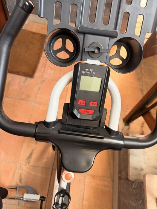 Bicicleta estatica como nova