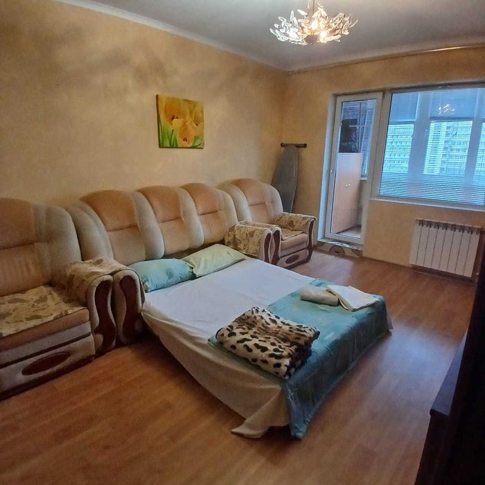 1-кім. Квартира біля ТРЦ Мануфактура Центр 1 лінія Погодинно, Подобово