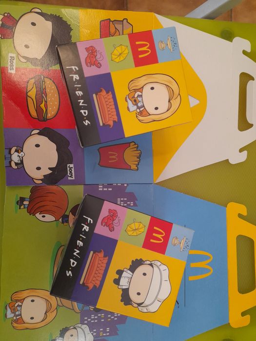 Caixa grande de transporte menu Friends - box vazia 1€ - Mónica, Joey