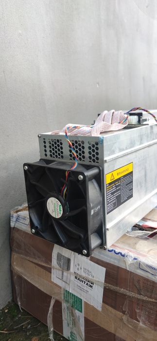 Asic майнер Bitmain Antminer D3