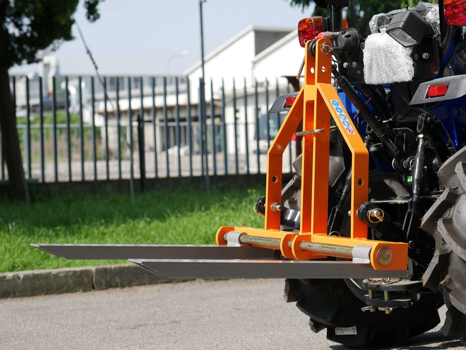 Garfo Porta Paletes 300kg p/Trator Compacto (Novo)-D-300 *IVA INCLUSA*