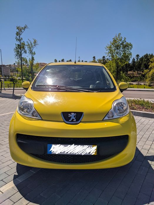 Peugeot 107 – 188.000 km – Económico e ideal para cidade