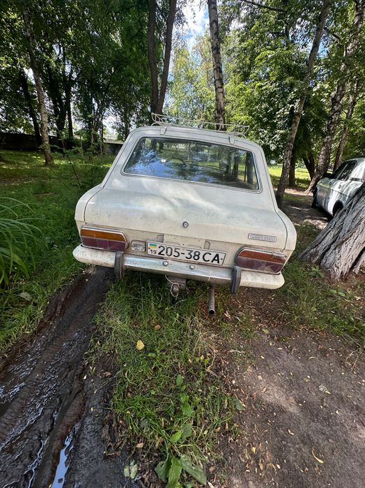Автомобіль иж 2125