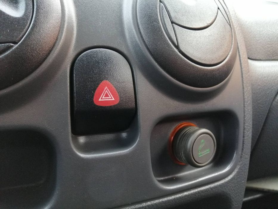 Dacia solenza 2005 рік