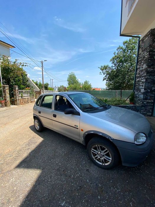 Opel Corsa B (1998)
