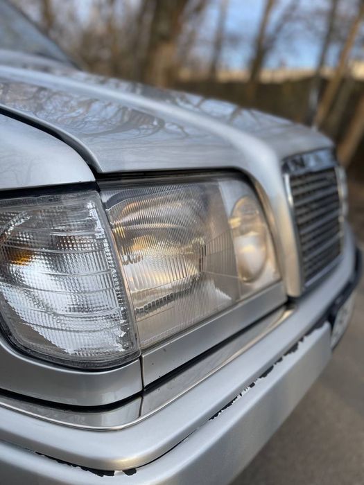 Продам MERCEDES 124