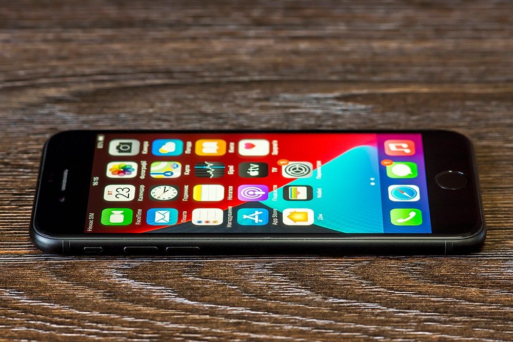 Apple iPhone SE 2020 64/128/256 gb Black White Red 150$