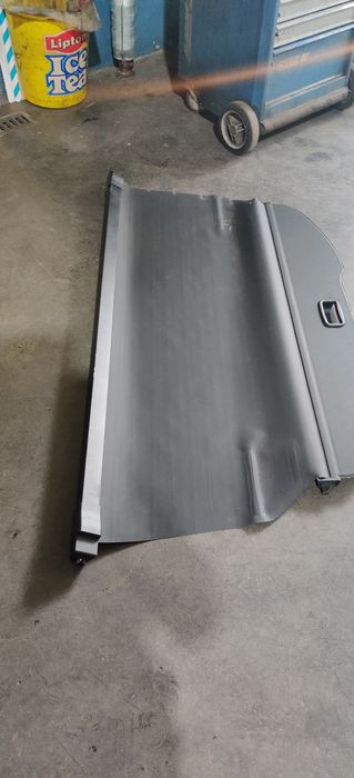 Cortina mala 
Para Ford Galaxy, SEAT Alhambra, VW Sharan