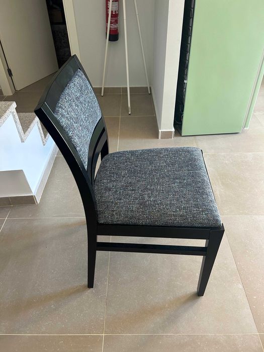 Vendo Mesa Sala/Jantar Extensível + 7 Cadeiras