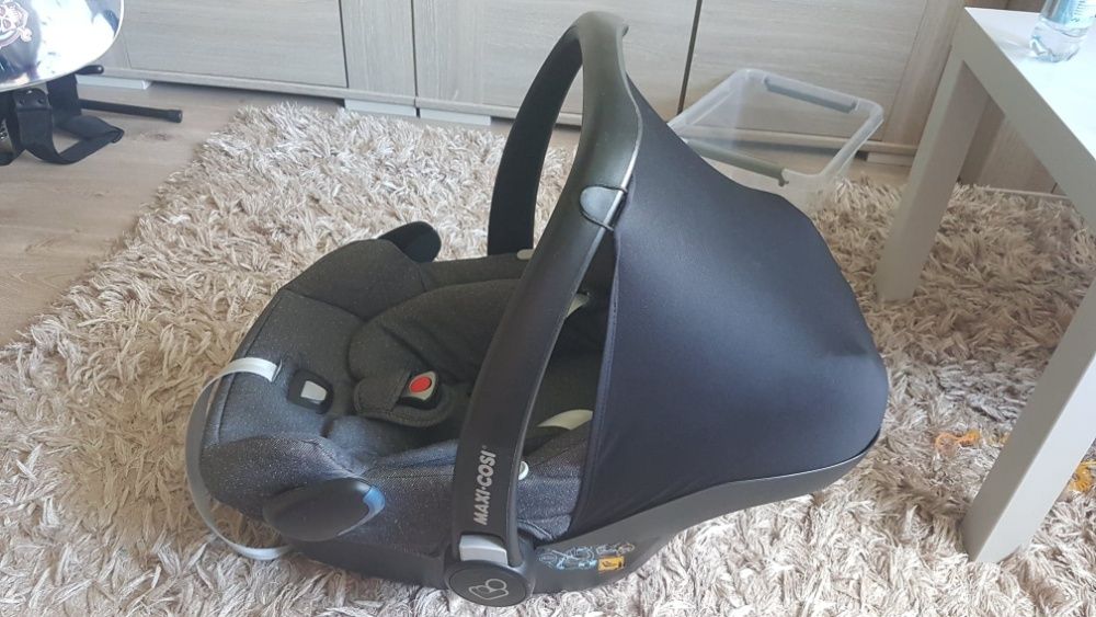 Fotelik samochodowy maxi cosi 0-13 dla niemowląt szary