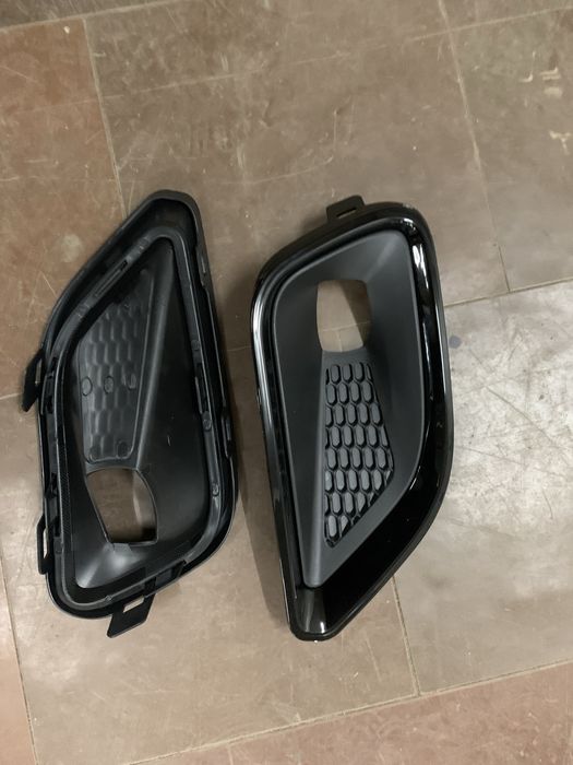 Накладки птф заглушки протитуманних фар  черокі чироки cherokee 2019 р