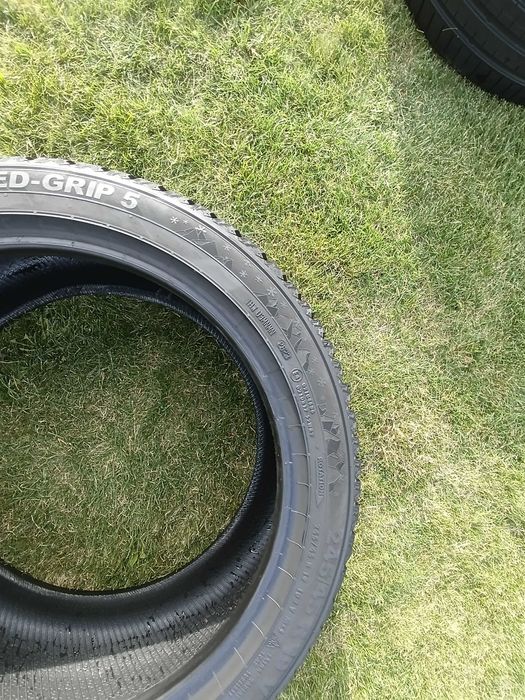 opona 245/45/20 Semperit Speed-Grip 5 1 sztuka 7,5mm 2023