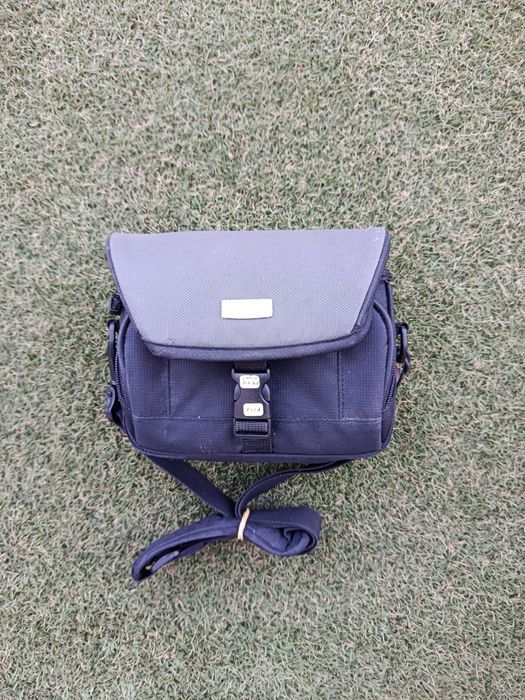 Mala para Câmara Fotográfica Preta com Alça | Black Camera Shoulder Bag with Strap