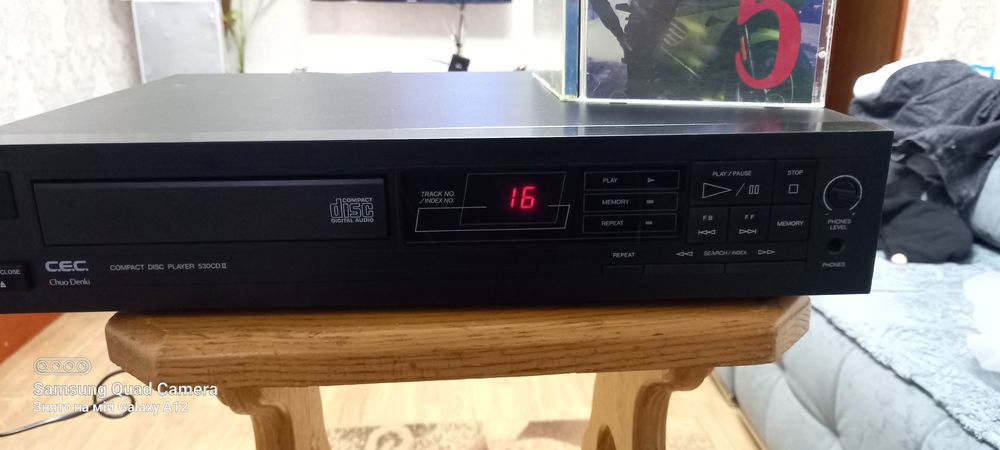 Сд.програвач C.E.C.530 CD