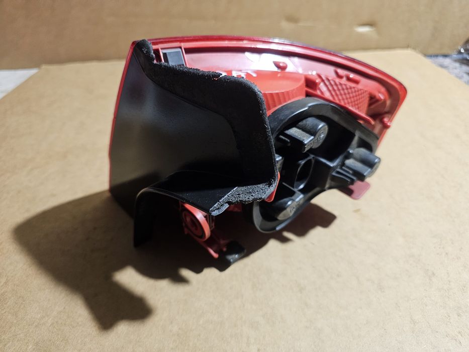 Lampa tył tylna lewa karoseryjna Seat Exeo Eu