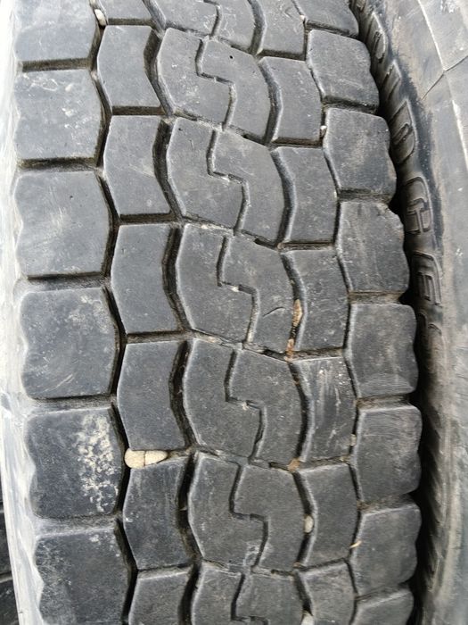 Opony 10 R22.5 ciężarowe Bridgestone napęd prowadzace