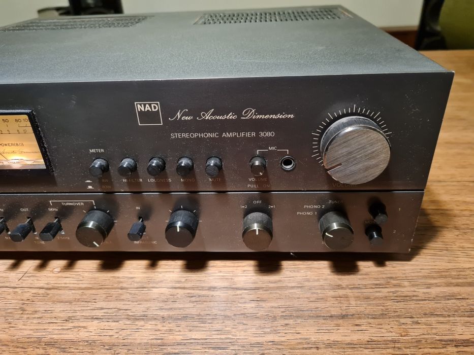Wzmacniacz NAD 3080