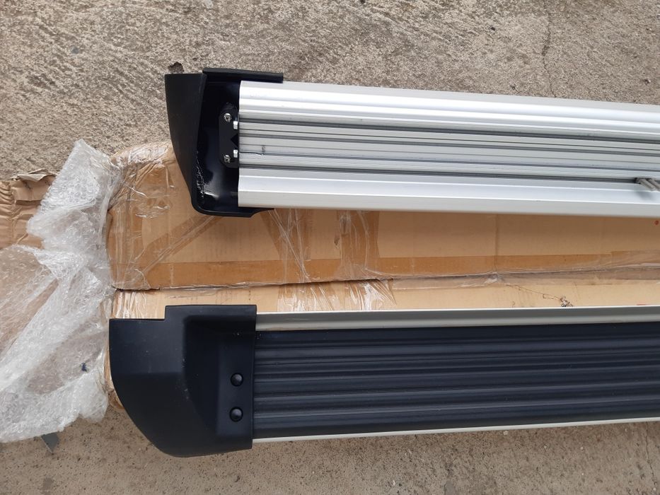 Подножки боковые ступеньки  пороги на кроссовер внедорожник