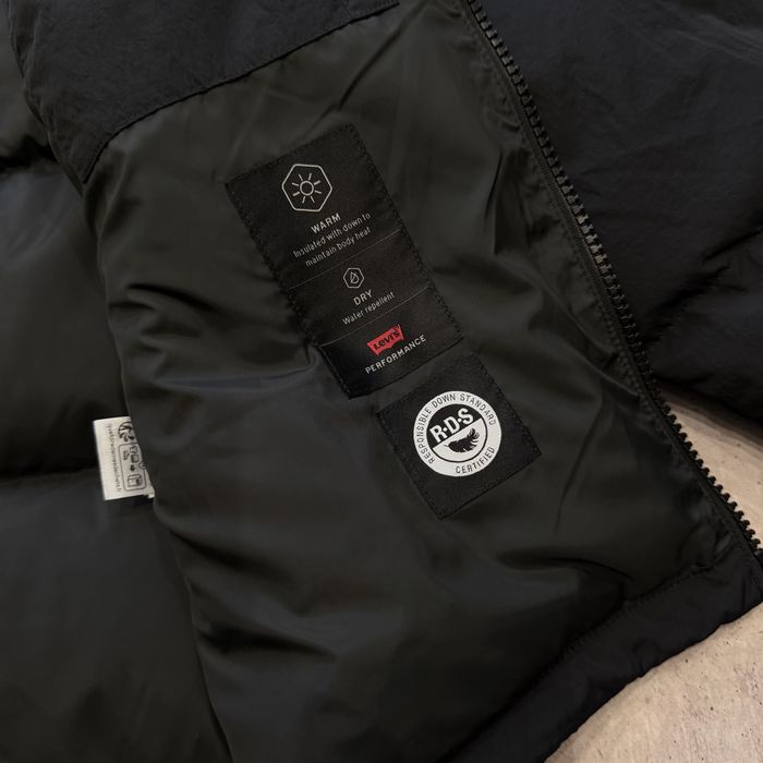 Пуховик Levis S/XL