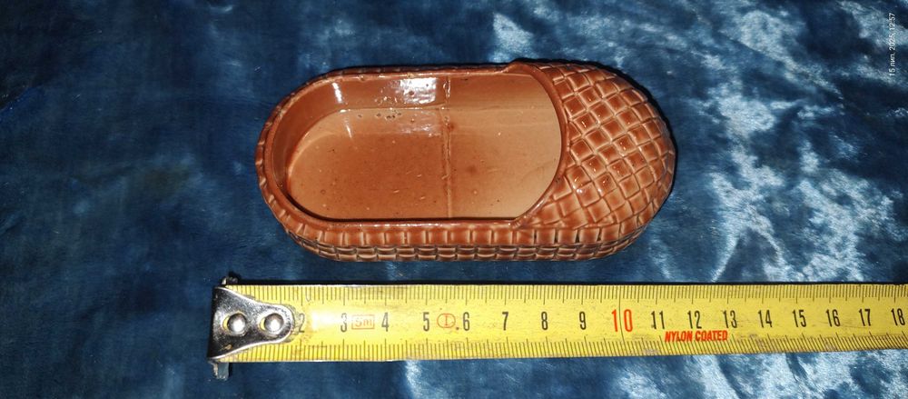 Керамічна декоративна попільничка в формі лаптя, ціна олх доставкою.