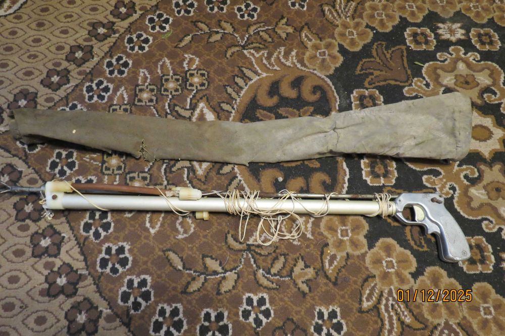 Подводное ружье на резиновых тягах гарпун