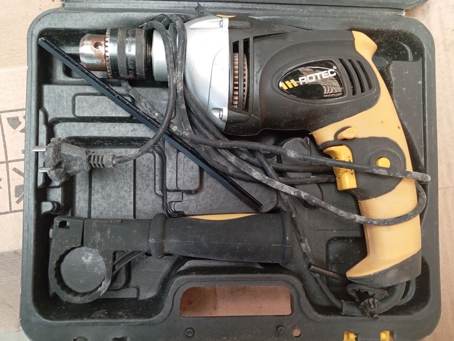 Berbequim Rotec 810w