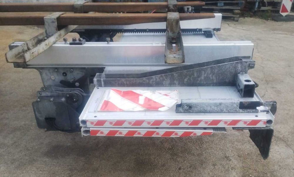 Winda chowana pod spód Dhollandia udźwig 2000kg 2022rok