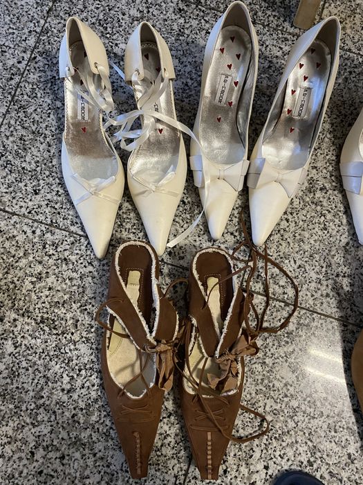 Stiletos brancos novos