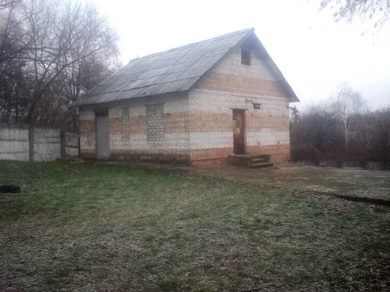 Будівля 54 кв. м на ділянці 11 соток під склад, СТО чи виробництво. Київ, вул. Сигнальна 22Б