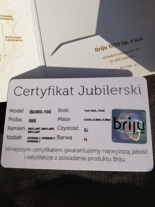 Złoty pierścionek z brylantem od Briju.