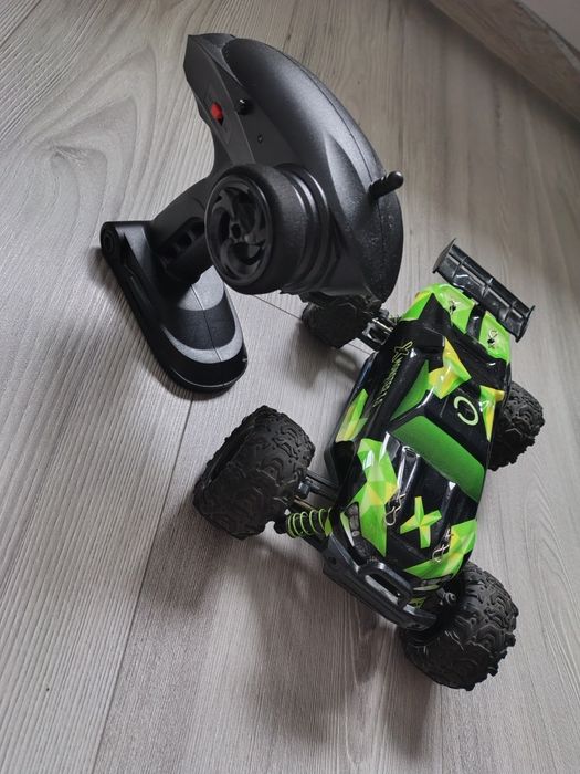 Samochód zdalnie sterowany