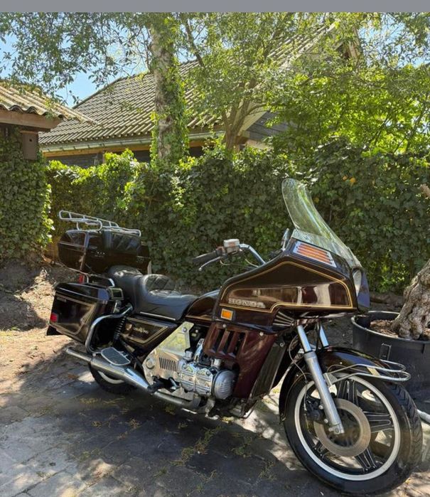 Honda GL1100 Gold wing