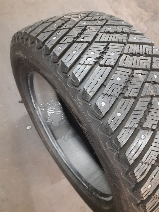 Opony 225/55R18 102T Goodyear UltraGrip ICE Arctic SUV.4X4