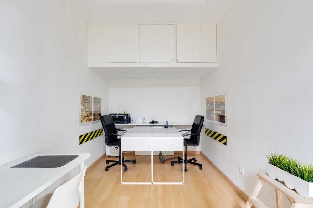 Loja/Escritório localizado no Centro Comercial Stromp