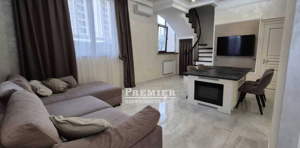 Продам таунхаус з сучасним ремонтом поряд з морем та містом Одеса