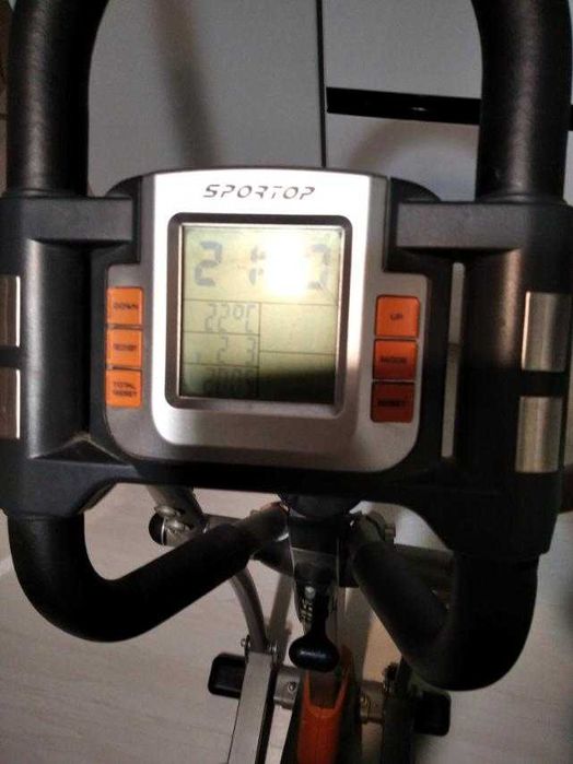 Орбітрек, еліптичний тренажер Sportop E850P