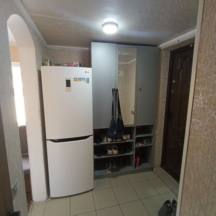 Продаю частину будинку 8 Слобідська - Погранична, Окремий двір, гараж