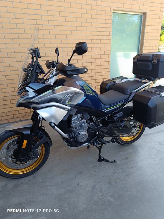 Vendo CF Moto como nova